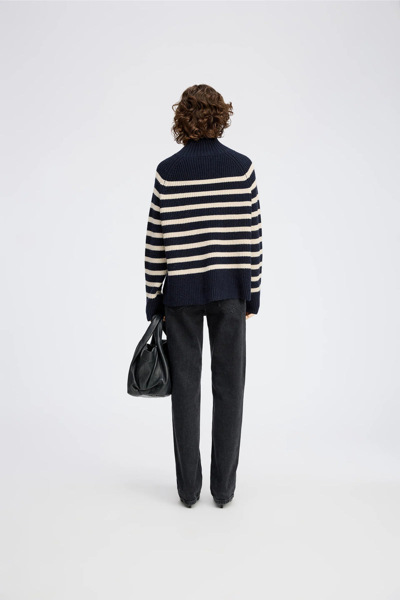 Arissa knit Navy