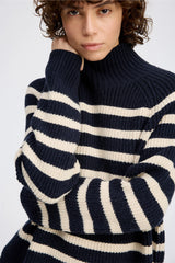 Arissa knit Navy