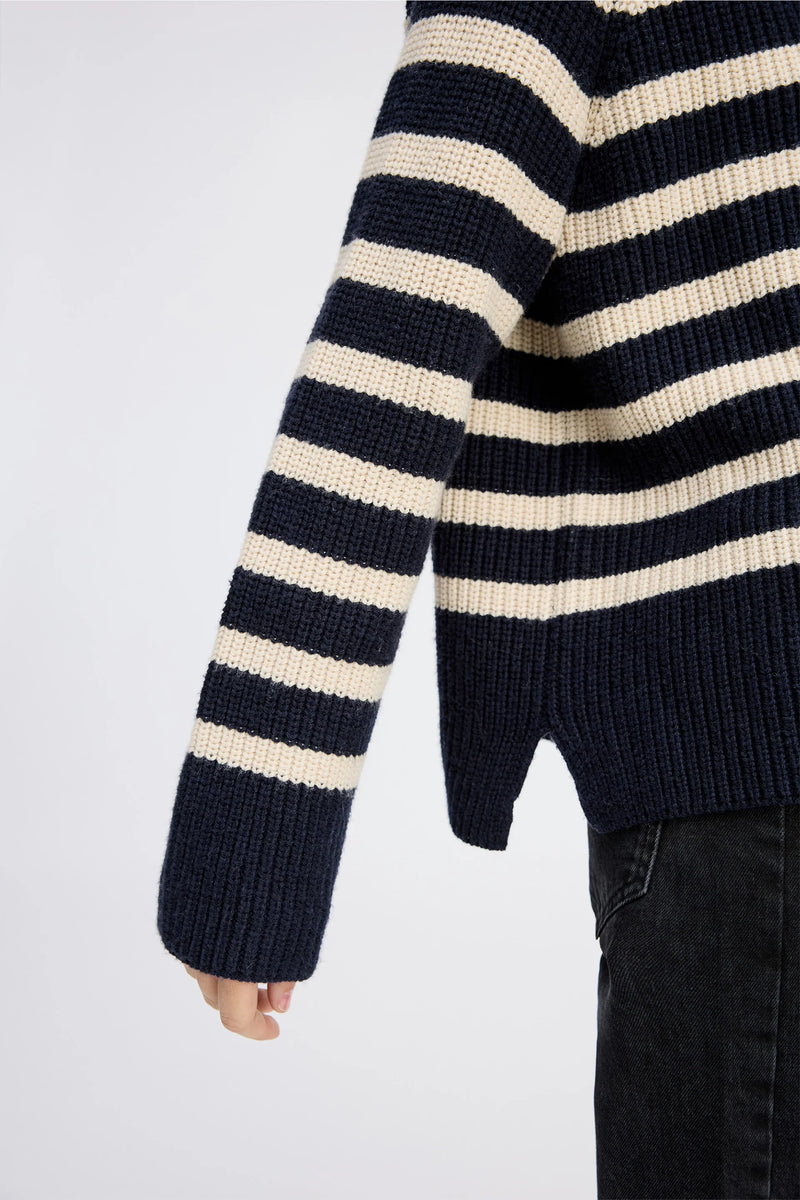 Arissa knit Navy