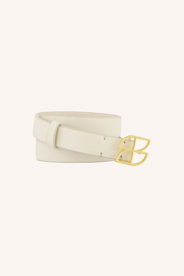 Buckle logo belt