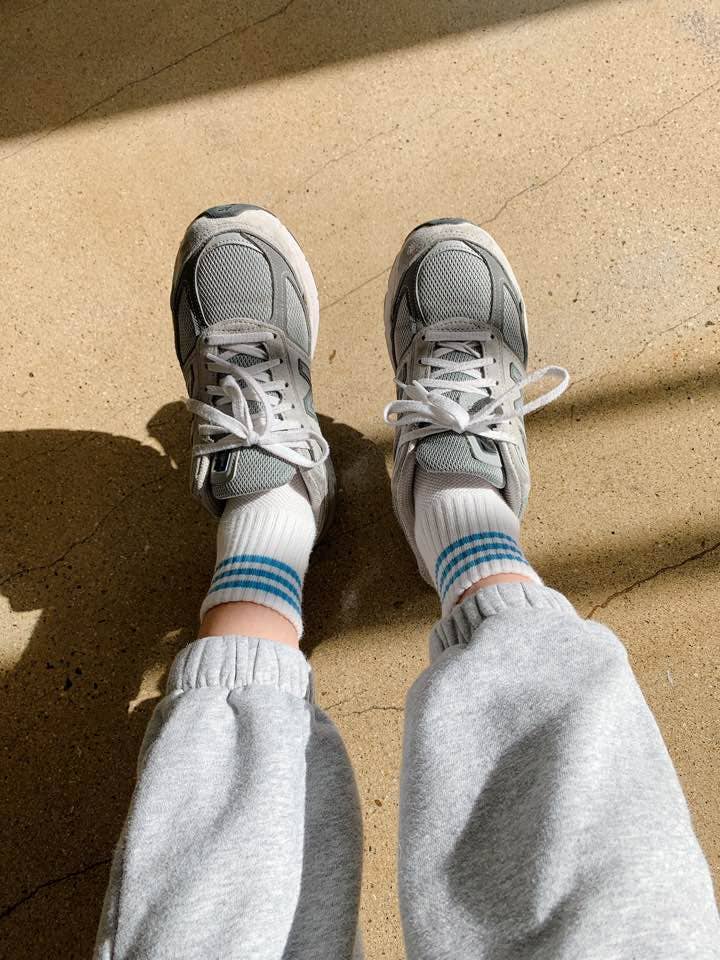 Girlfriend Socks: Bright Grey