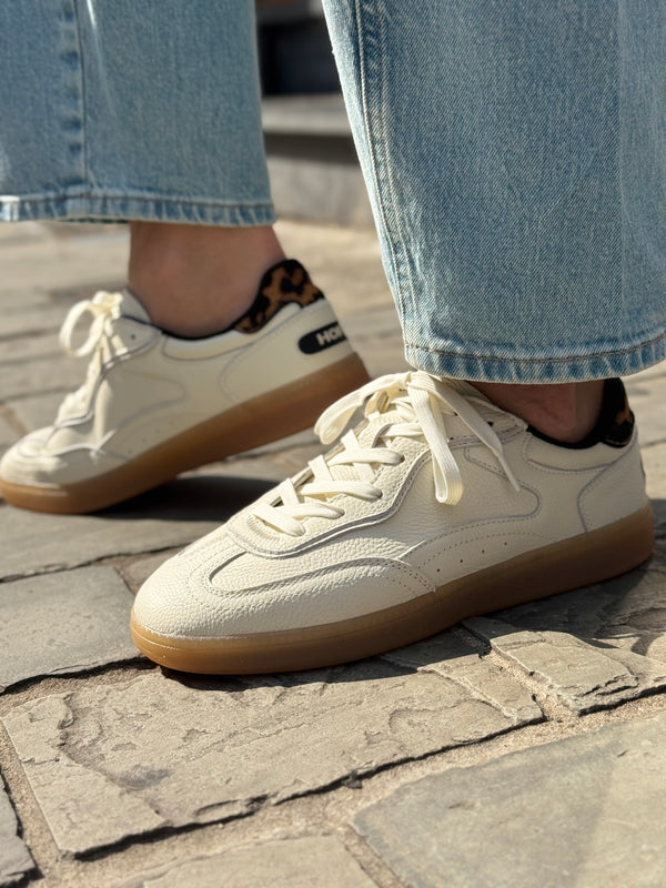 Alley Off-white