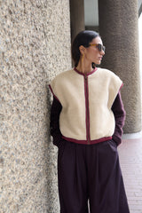 Gio sleeveless jacket wine