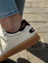 Alley Off-white